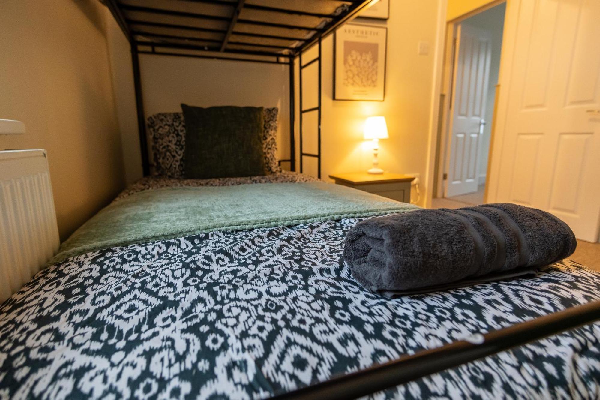 Stylish Gateway-2 Bedroom House -5 Minutes From The Tournoi d'Eastbourne